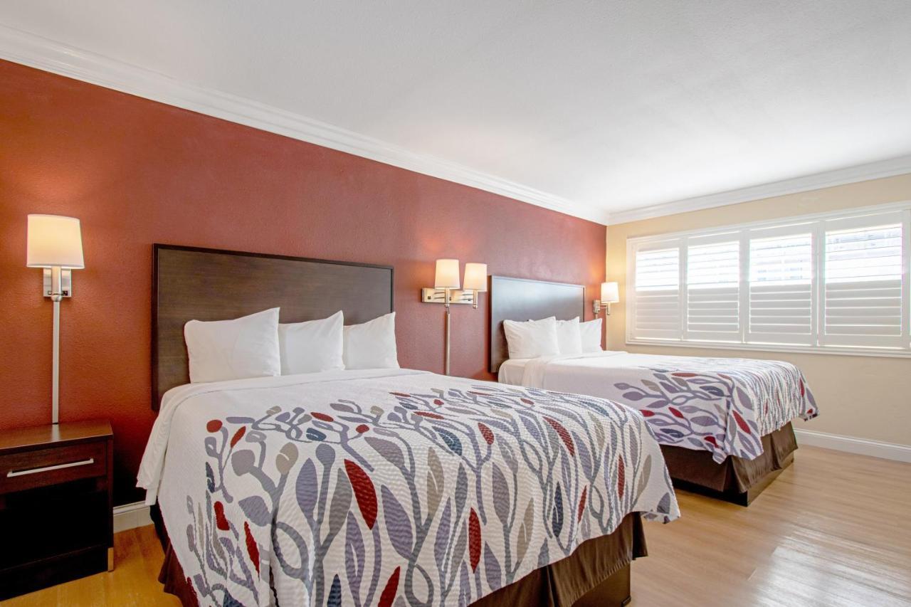 Red Roof Inn & Suites Monterey Ngoại thất bức ảnh