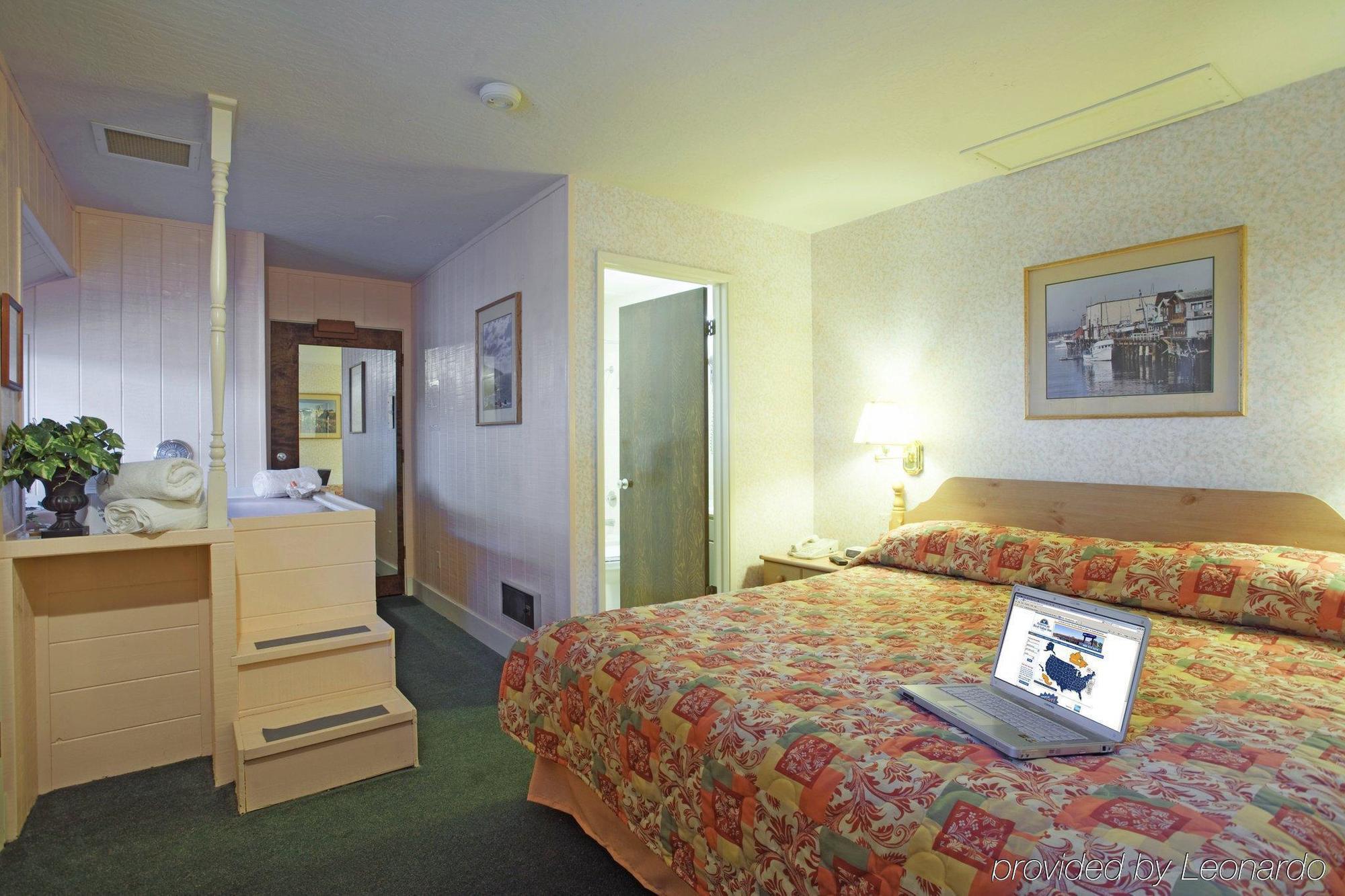 Red Roof Inn & Suites Monterey Phòng bức ảnh